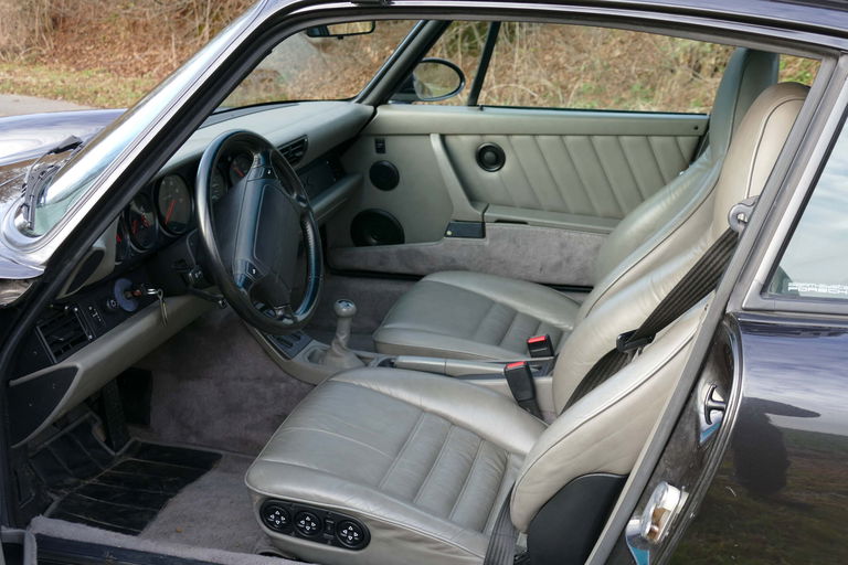 Porsche 964 Carrera 4