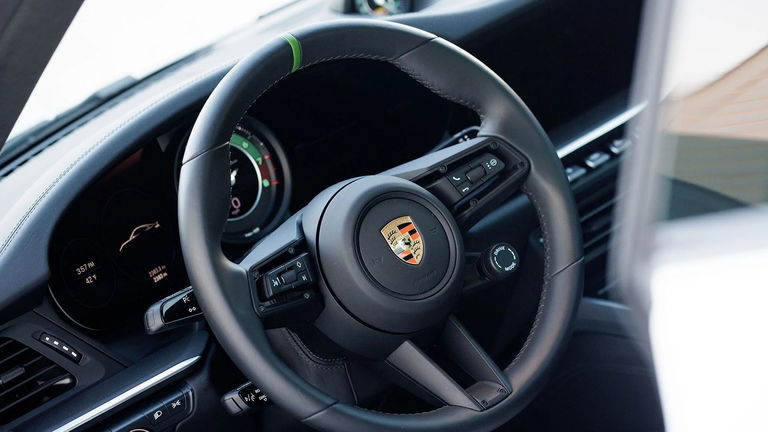 Porsche 992 Sport Classic