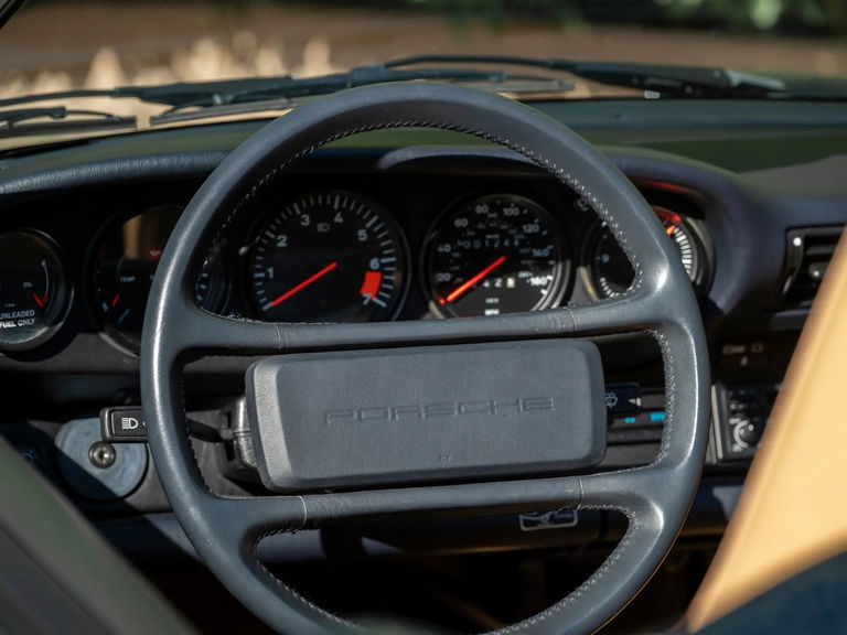 Porsche 911 Carrera 3.2 Speedster (US)