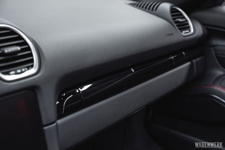 Porsche 718 Boxster T