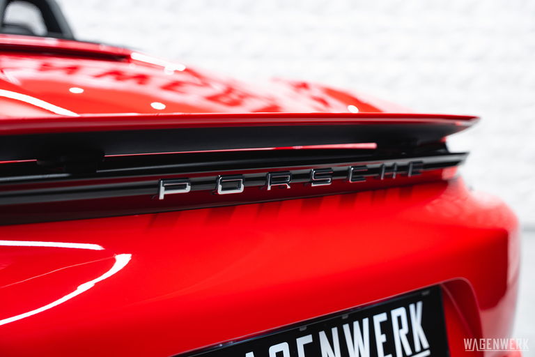 Porsche 718 Boxster T