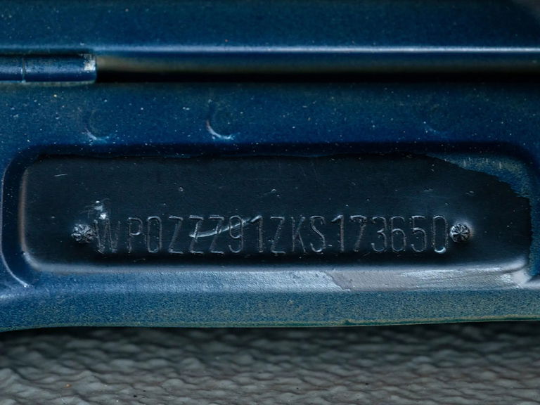 Porsche 911 Carrera 3.2 Speedster (US)