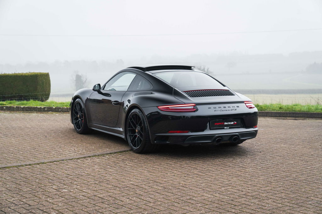 Porsche 991.2 Carrera GTS