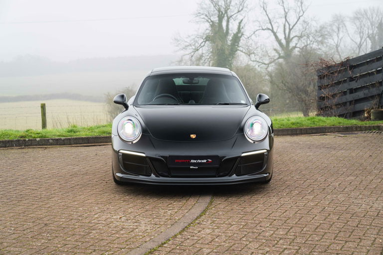 Porsche 991.2 Carrera GTS