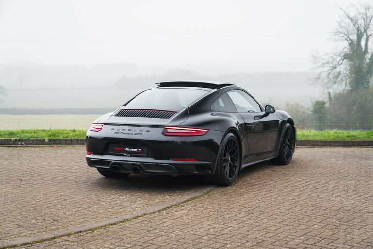 Porsche 991.2 Carrera GTS