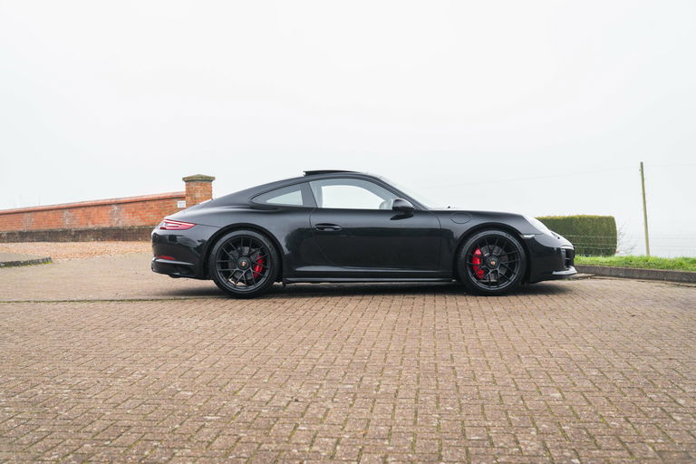 Porsche 991.2 Carrera GTS