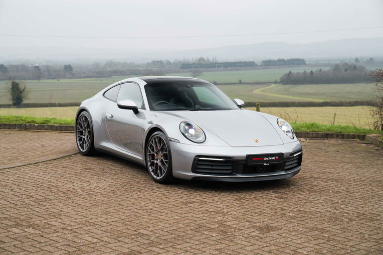 Porsche 992 Carrera 4S