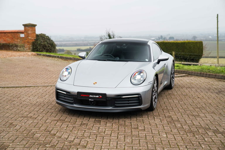 Porsche 992 Carrera 4S
