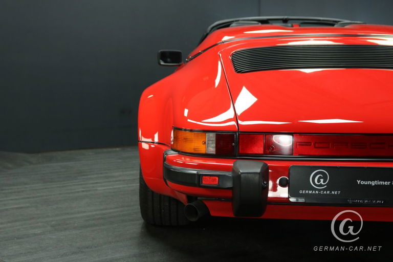 Porsche 911 Carrera 3.2 Speedster