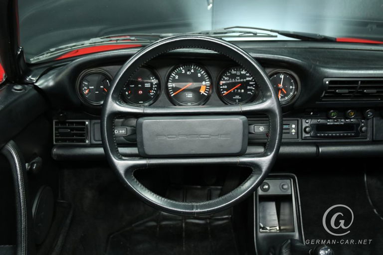 Porsche 911 Carrera 3.2 Speedster