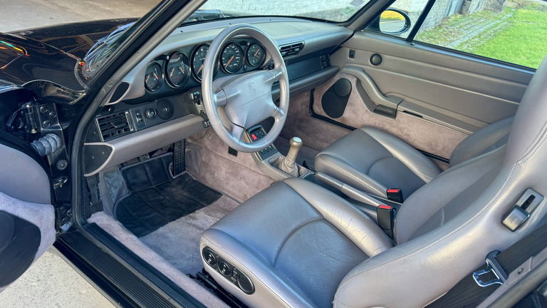 Porsche 993 Carrera 4