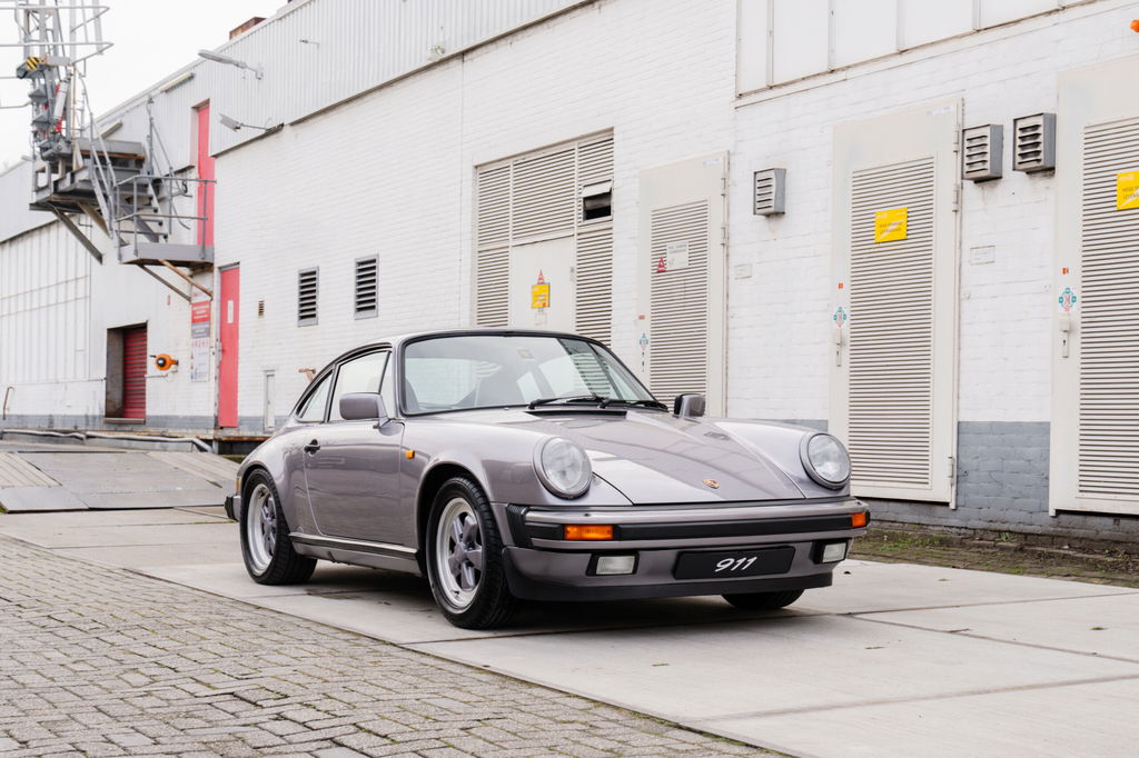 Porsche 911 Carrera 3.2