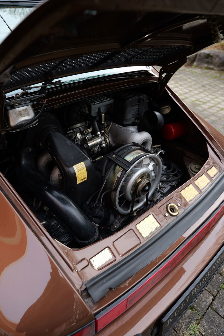 Porsche 911 Carrera 3.2