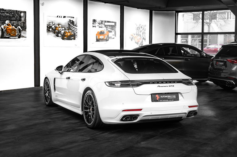 Porsche Panamera GTS