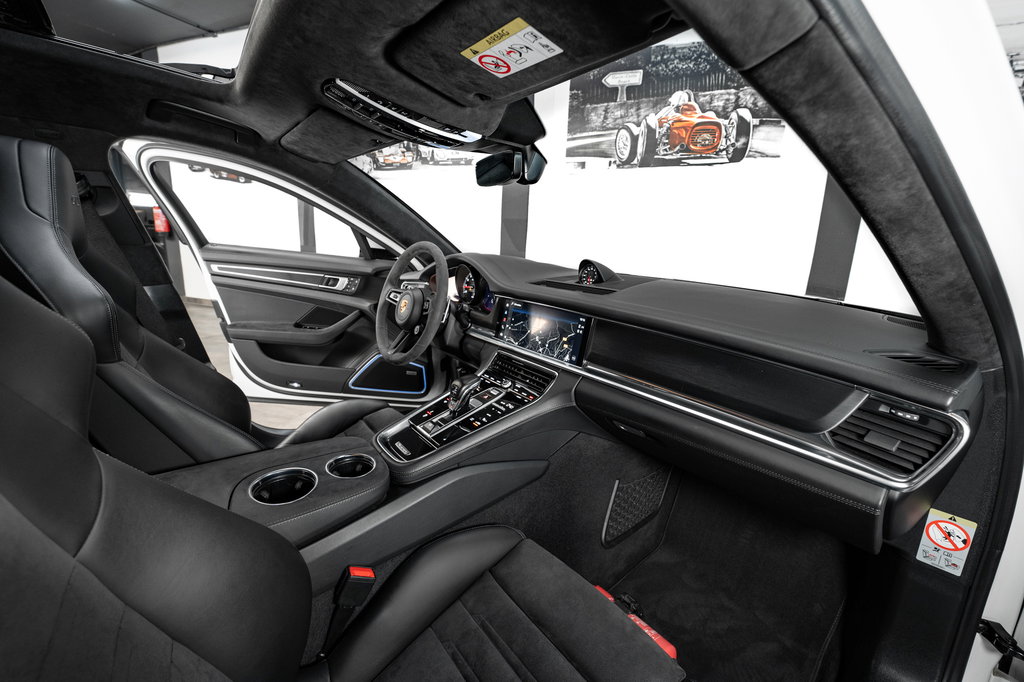 Porsche Panamera GTS