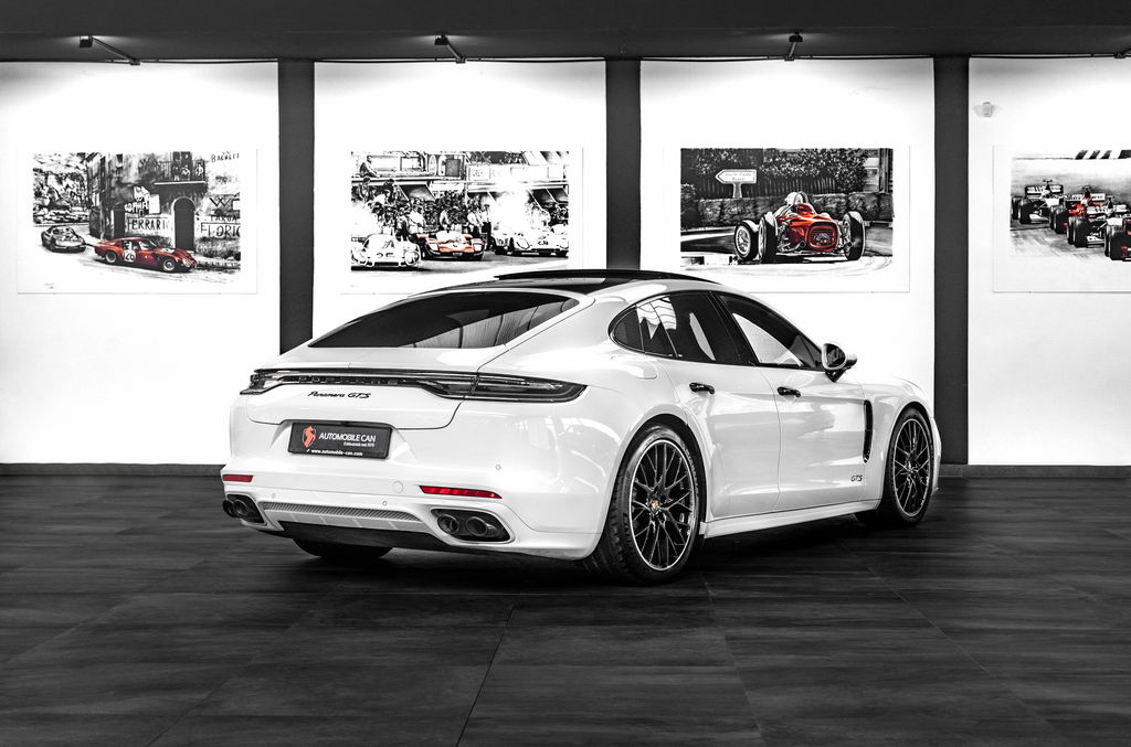 Porsche Panamera GTS