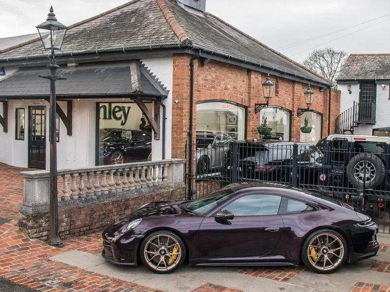 Porsche 992 GT3 Touring