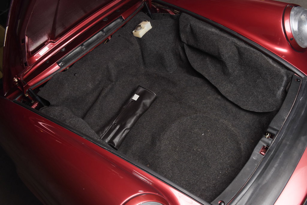 Porsche 911 Carrera 3.2 (US)