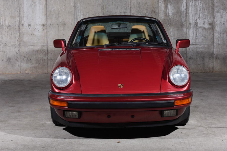 Porsche 911 Carrera 3.2 (US)
