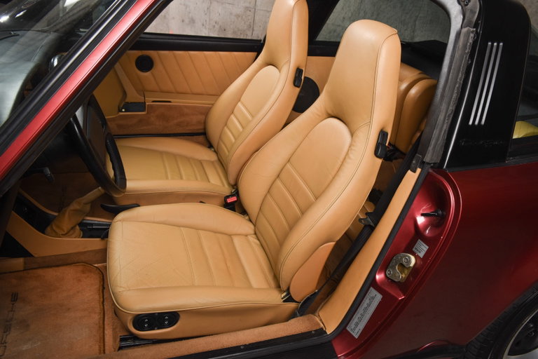 Porsche 911 Carrera 3.2 (US)