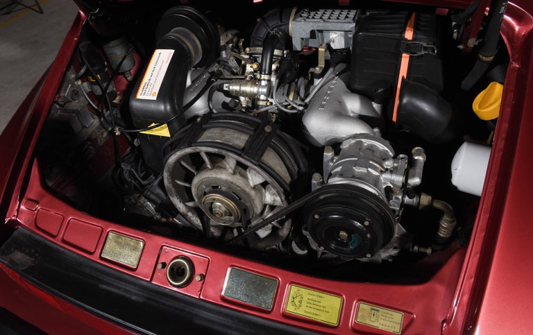 Porsche 911 Carrera 3.2 (US)