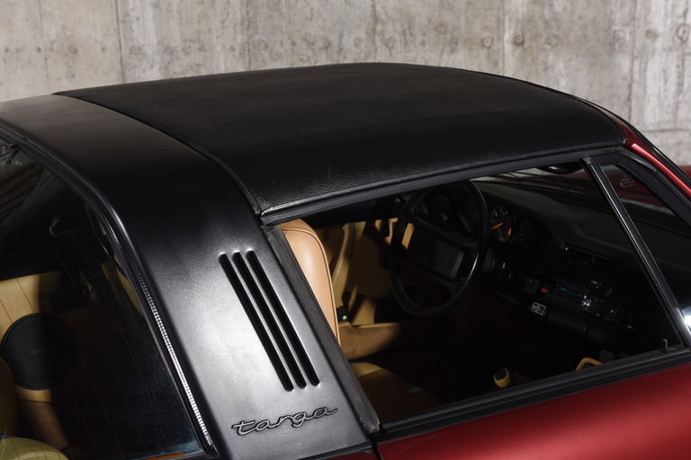 Porsche 911 Carrera 3.2 (US)