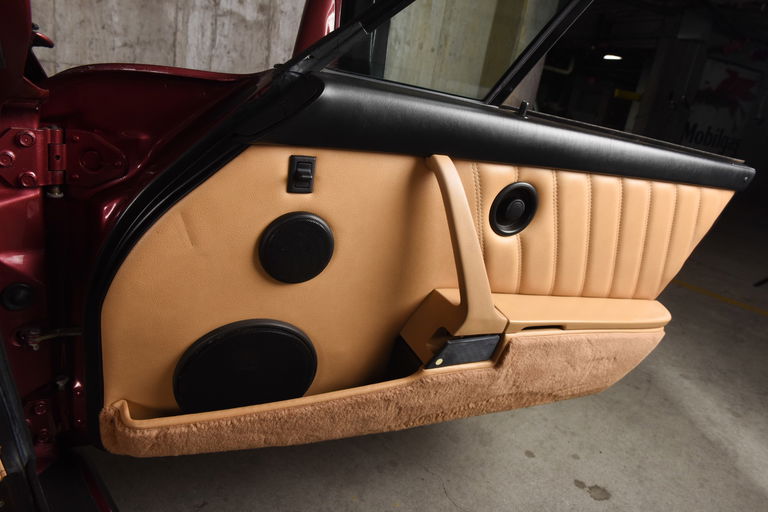 Porsche 911 Carrera 3.2 (US)