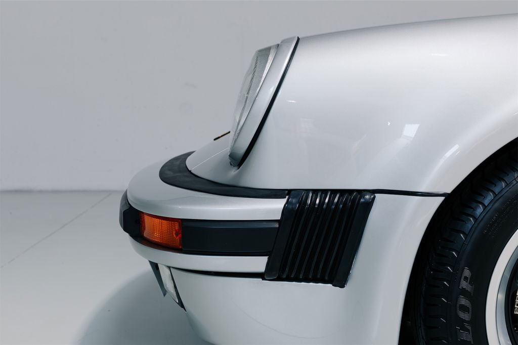 Porsche 911 Carrera 3.2 Speedster