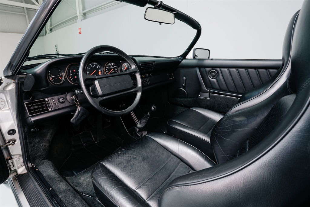 Porsche 911 Carrera 3.2 Speedster