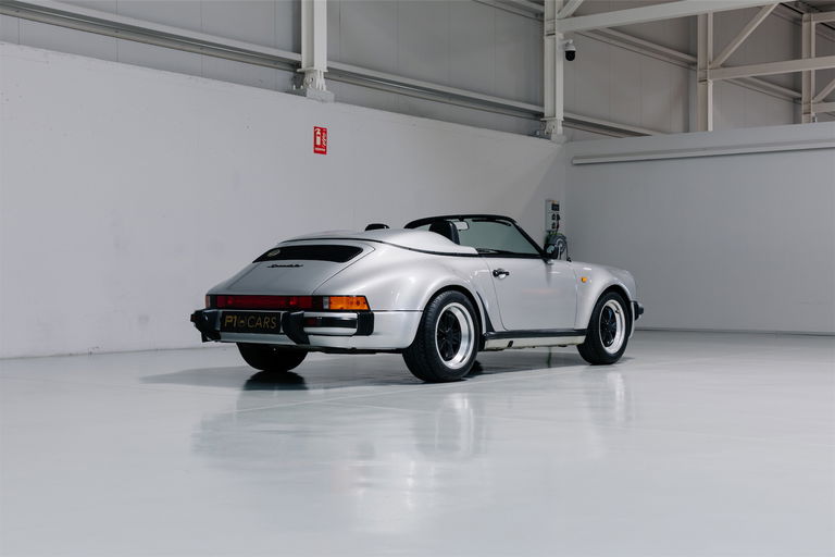 Porsche 911 Carrera 3.2 Speedster