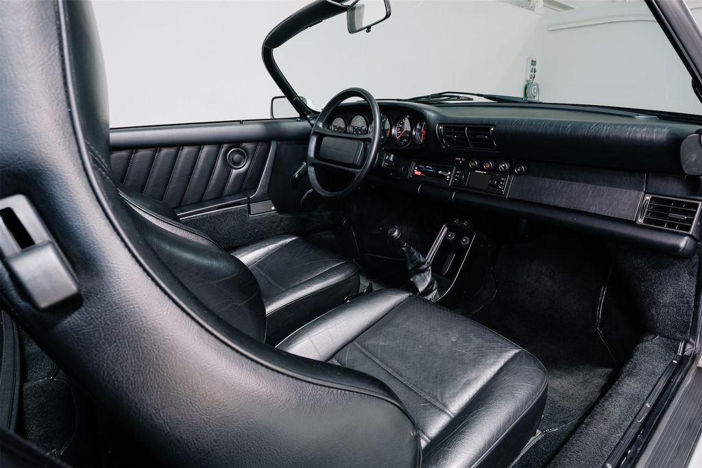 Porsche 911 Carrera 3.2 Speedster