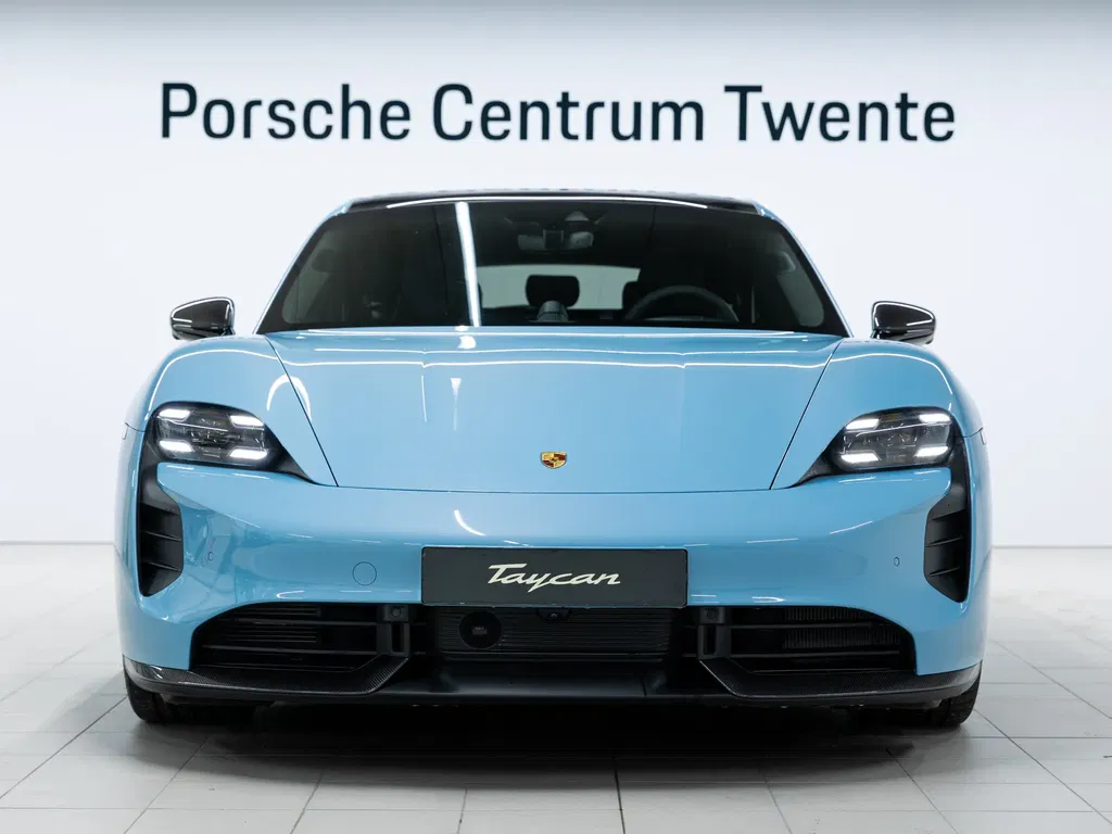 Porsche Taycan Turbo S Sport Turismo