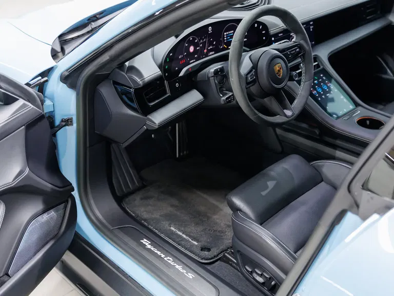 Porsche Taycan Turbo S Sport Turismo