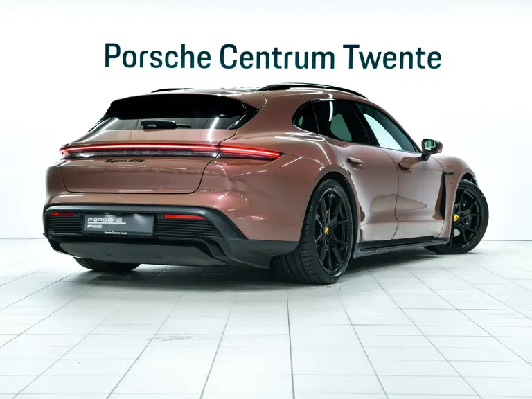 Porsche Taycan GTS Sport Turismo