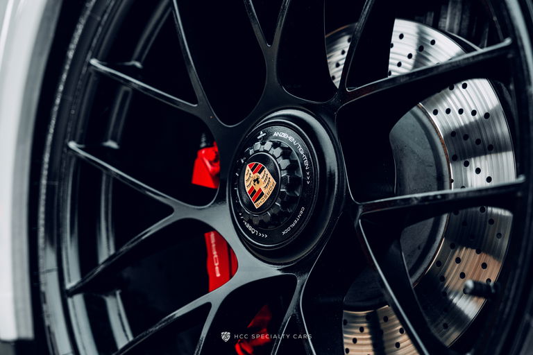 Porsche 991.2 Carrera GTS