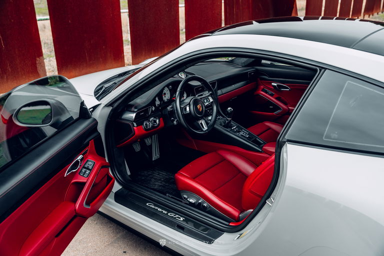 Porsche 991.2 Carrera GTS