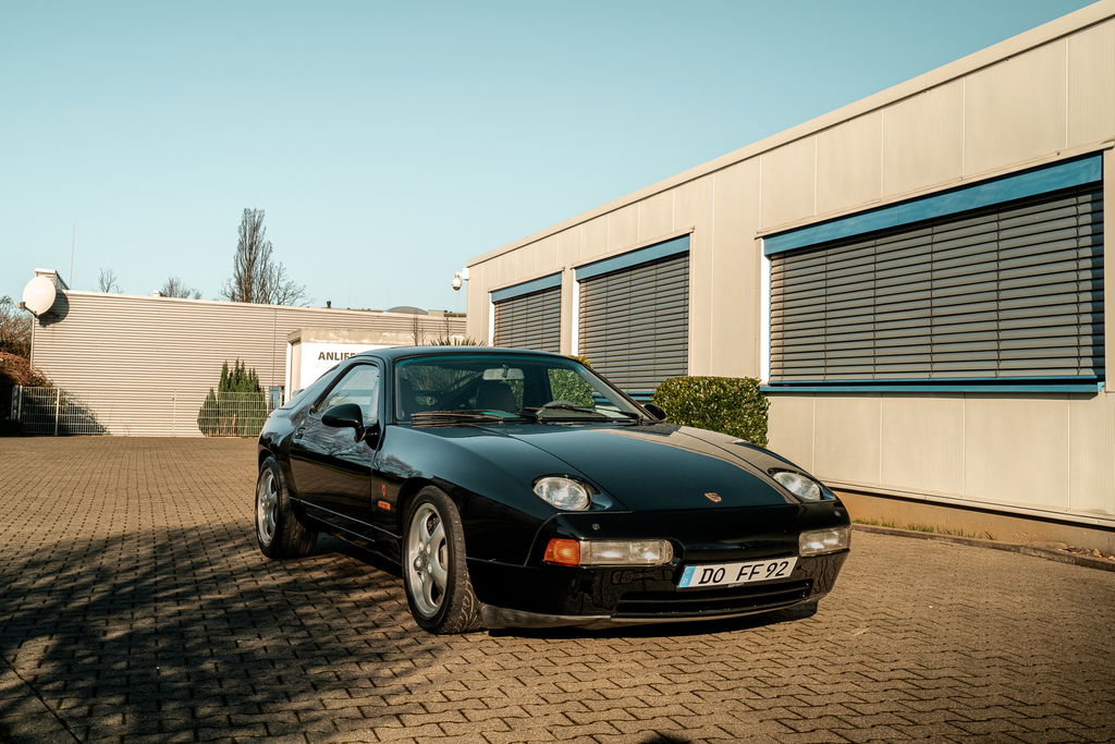 Porsche 928 GTS