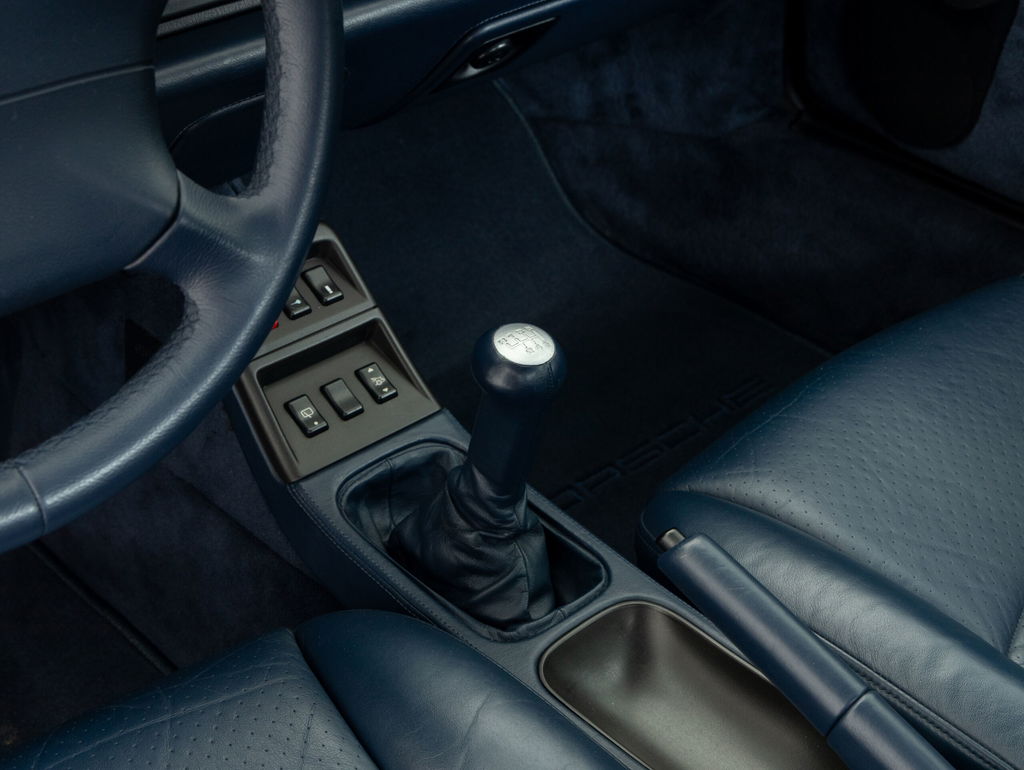 Porsche 993 Carrera 4S