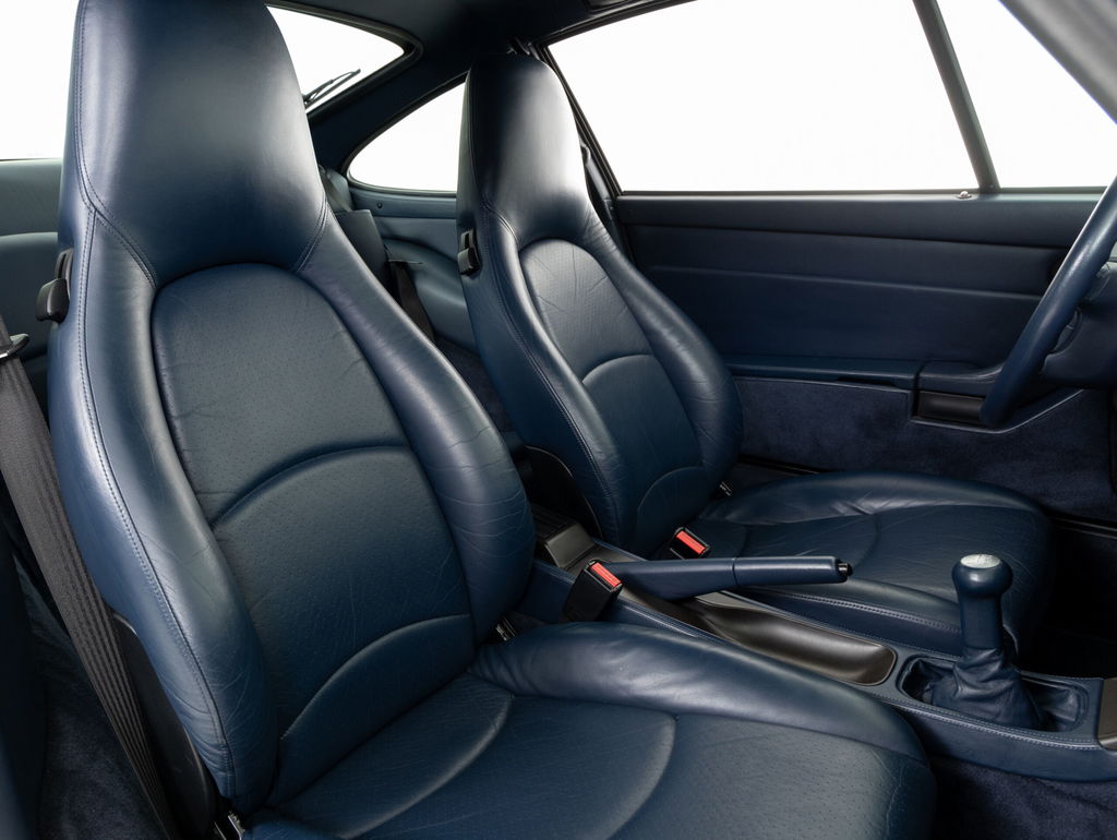 Porsche 993 Carrera 4S