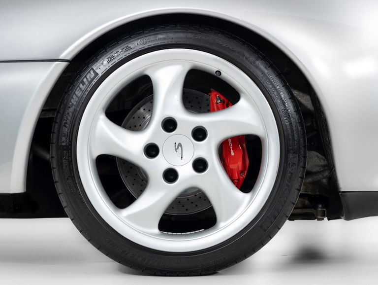 Porsche 993 Carrera 4S