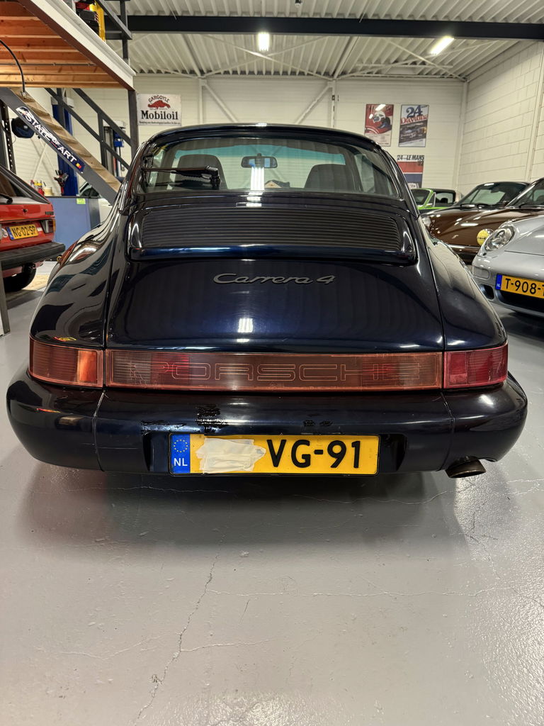 Porsche 964 Carrera 4