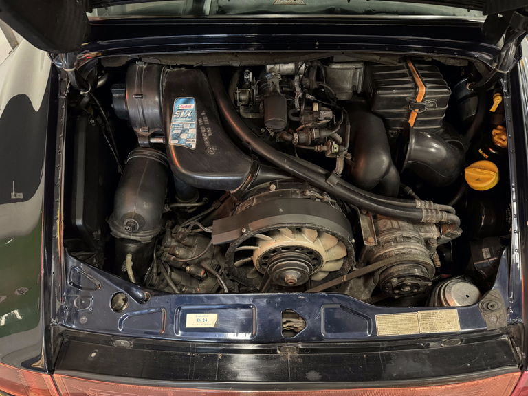Porsche 964 Carrera 4