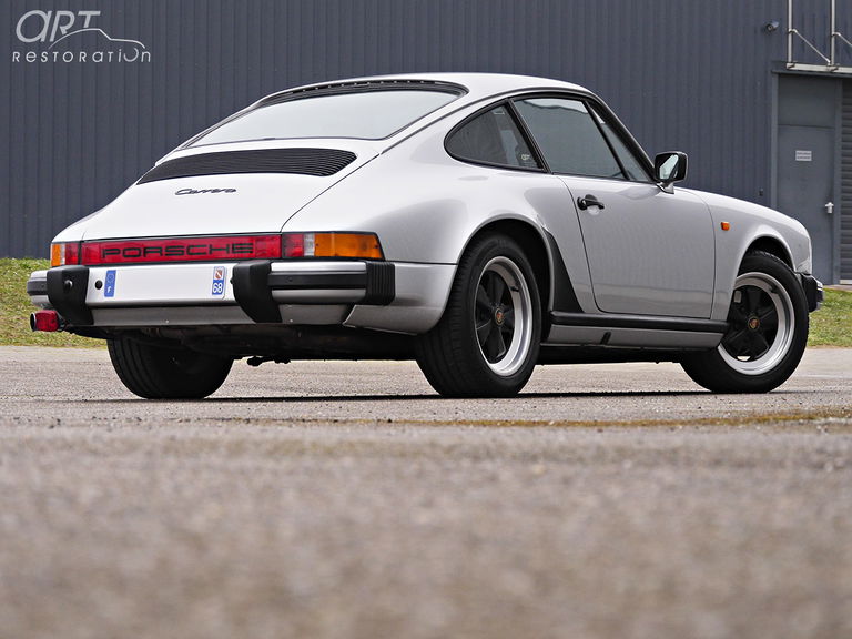 Porsche 911 Carrera 3.2