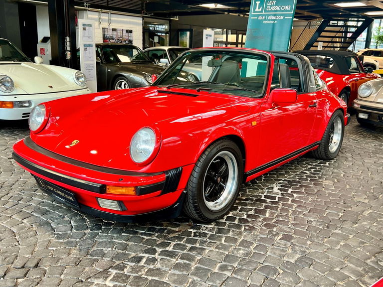 Porsche 911 Carrera 3.2