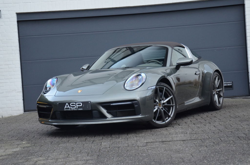 Porsche 992 Targa 4