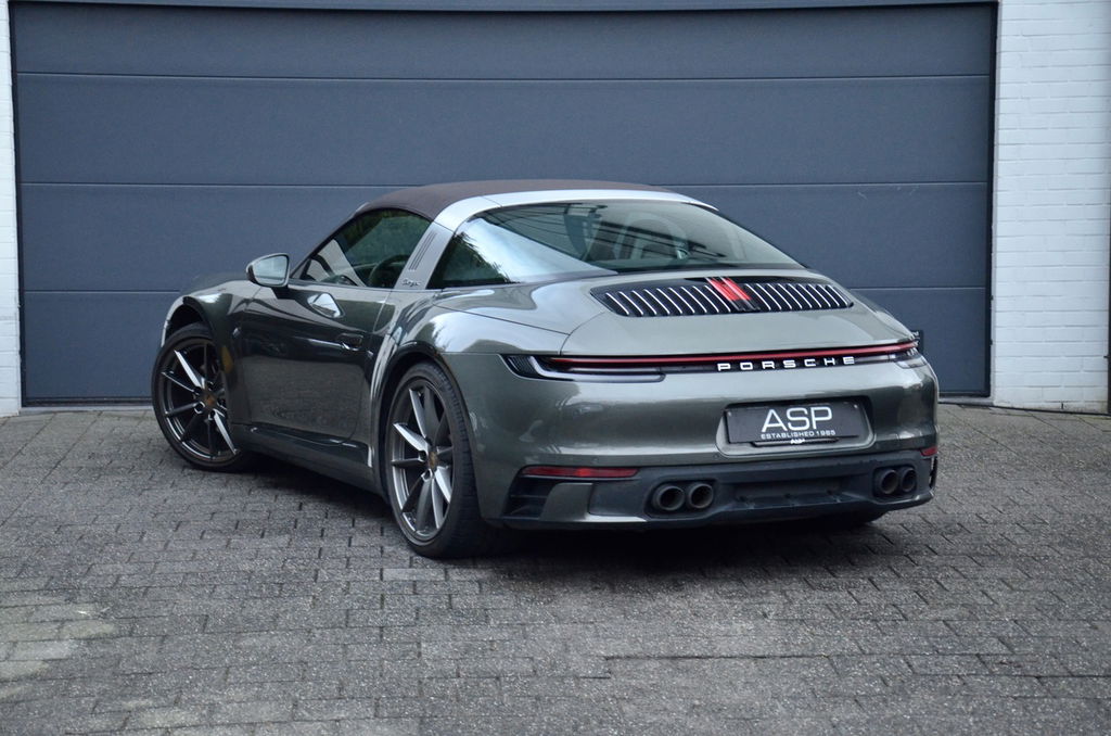 Porsche 992 Targa 4