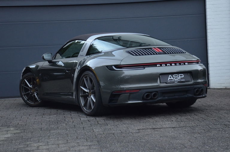 Porsche 992 Targa 4