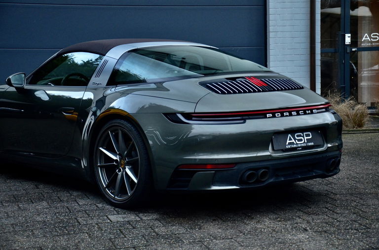 Porsche 992 Targa 4
