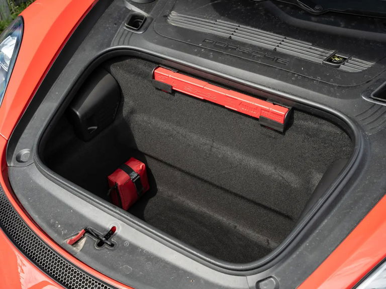 Porsche 718 Cayman GT4 RS