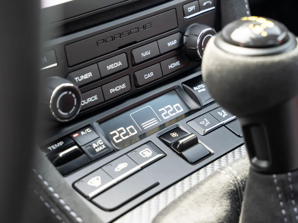 Porsche 718 Cayman GT4 RS